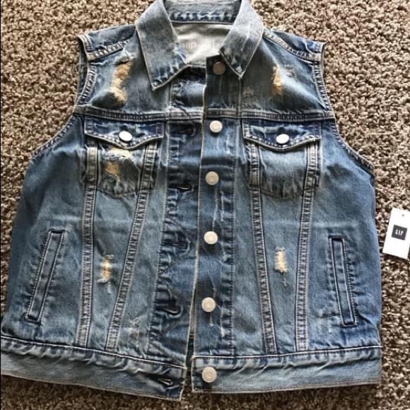 gap sleeveless jacket